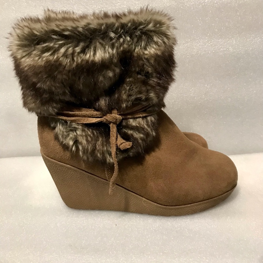 Bearpaw Penelope boots sz 9